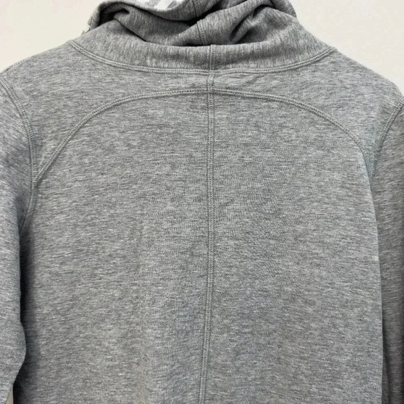 Lululemon In A Cinch Long Sleeve Pullover Sweater Reversible Grey Women's Medium - Picture 10 of 15